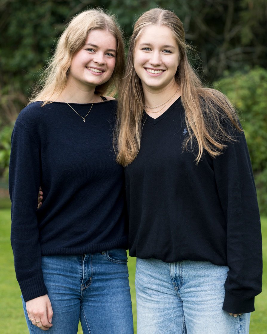 Sisters together again