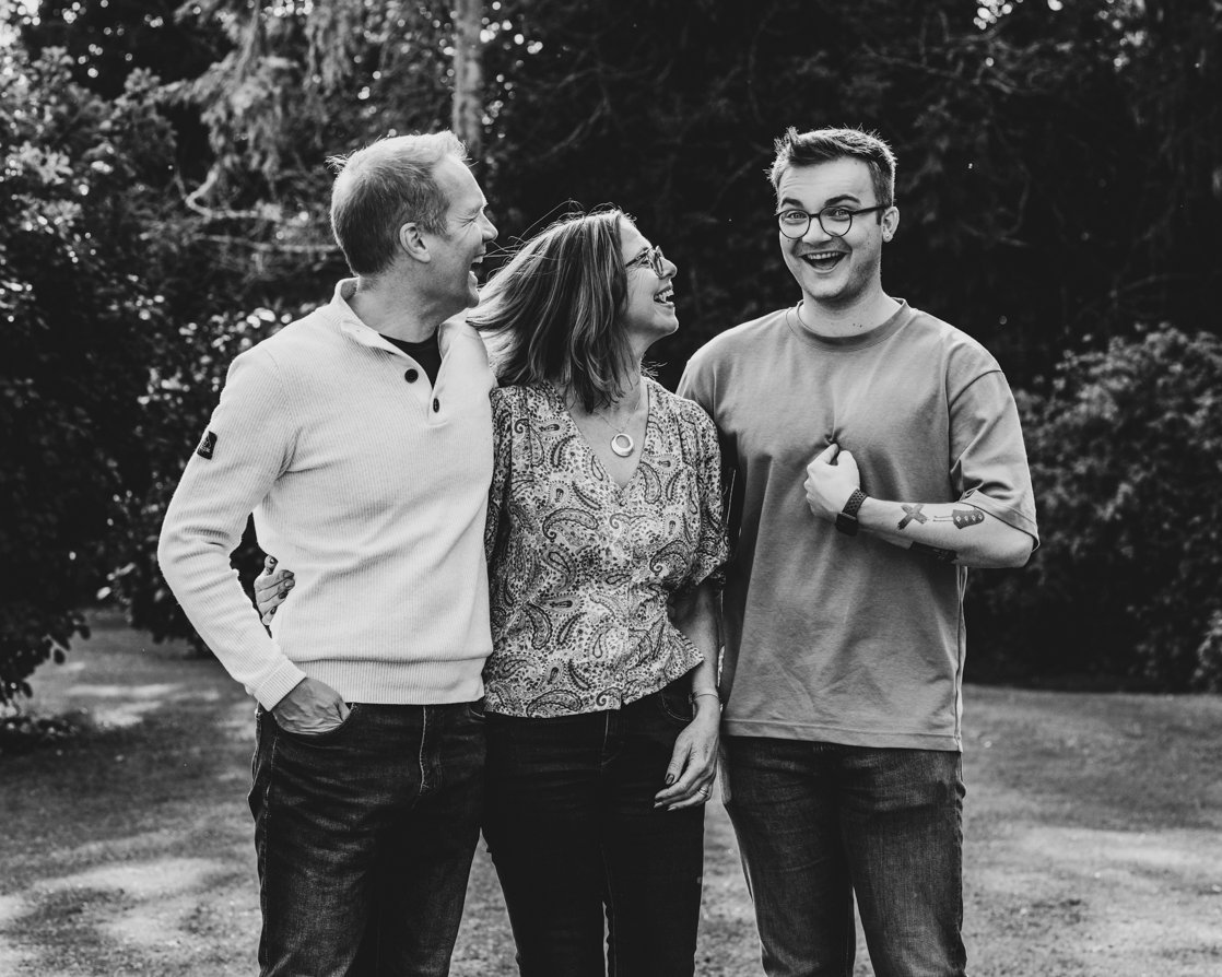 Outdoor family photo session in Surrey countryside setting.
