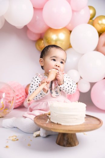 Pink, neutral and rose gold theme