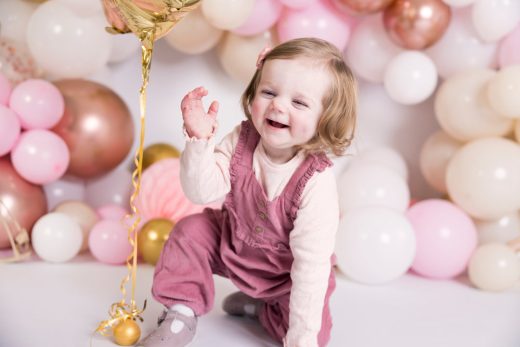 Pink, neutral and rose gold theme