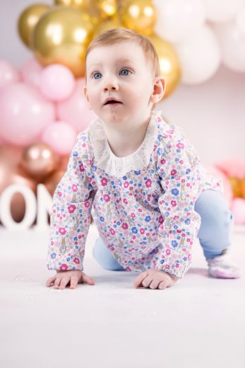 Pink, neutral and rose gold theme