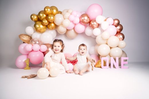 Pink, neutral and rose gold theme
