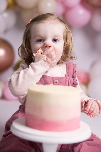 Pink, neutral and rose gold theme